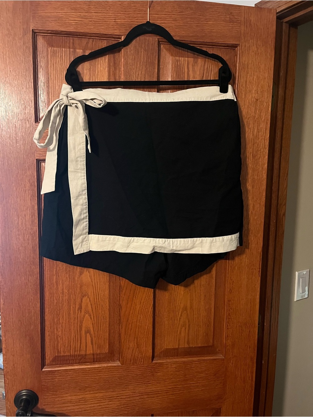 Ava & Viv Black & White Wrap Skort Size XXL